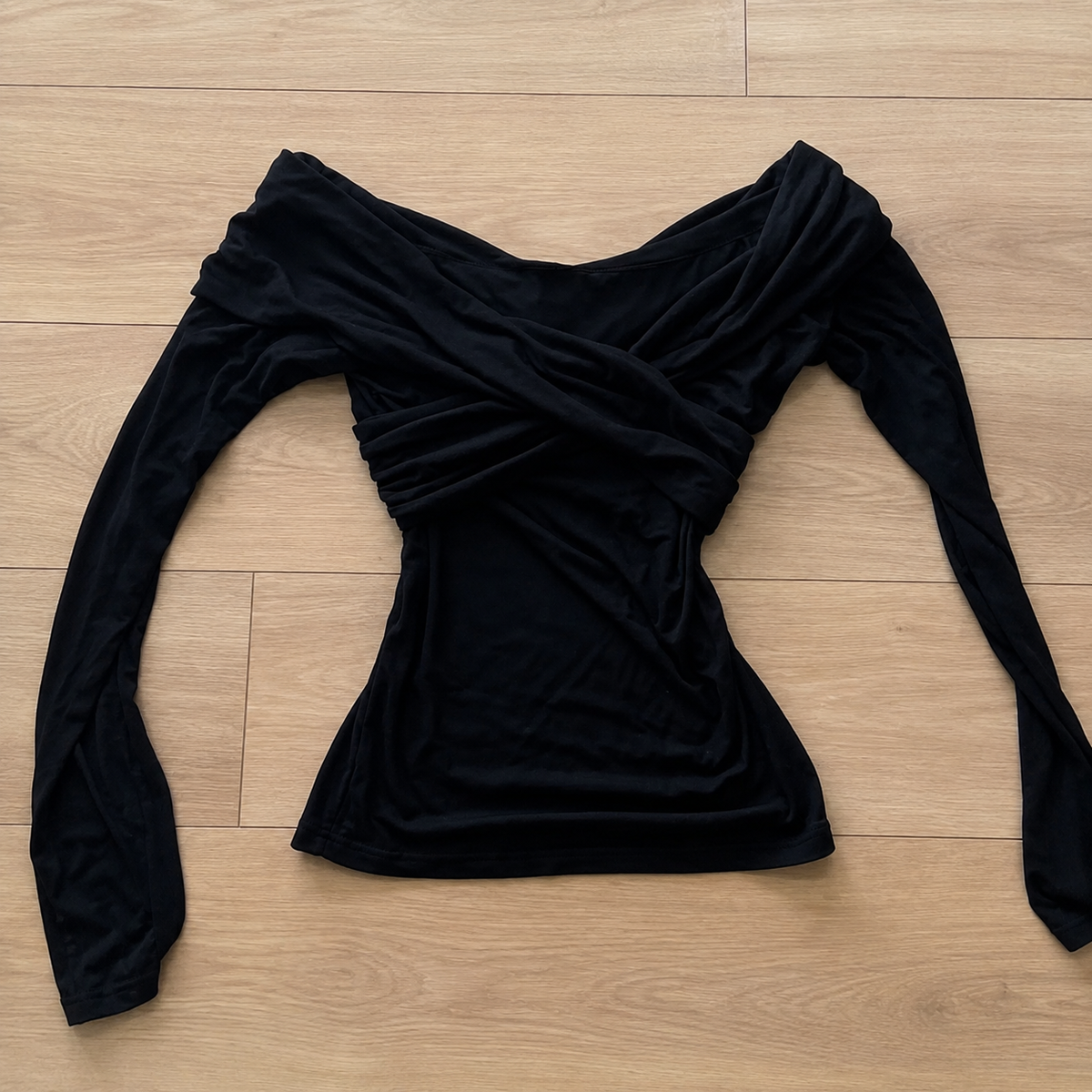 The Sade Twist – Black Tops