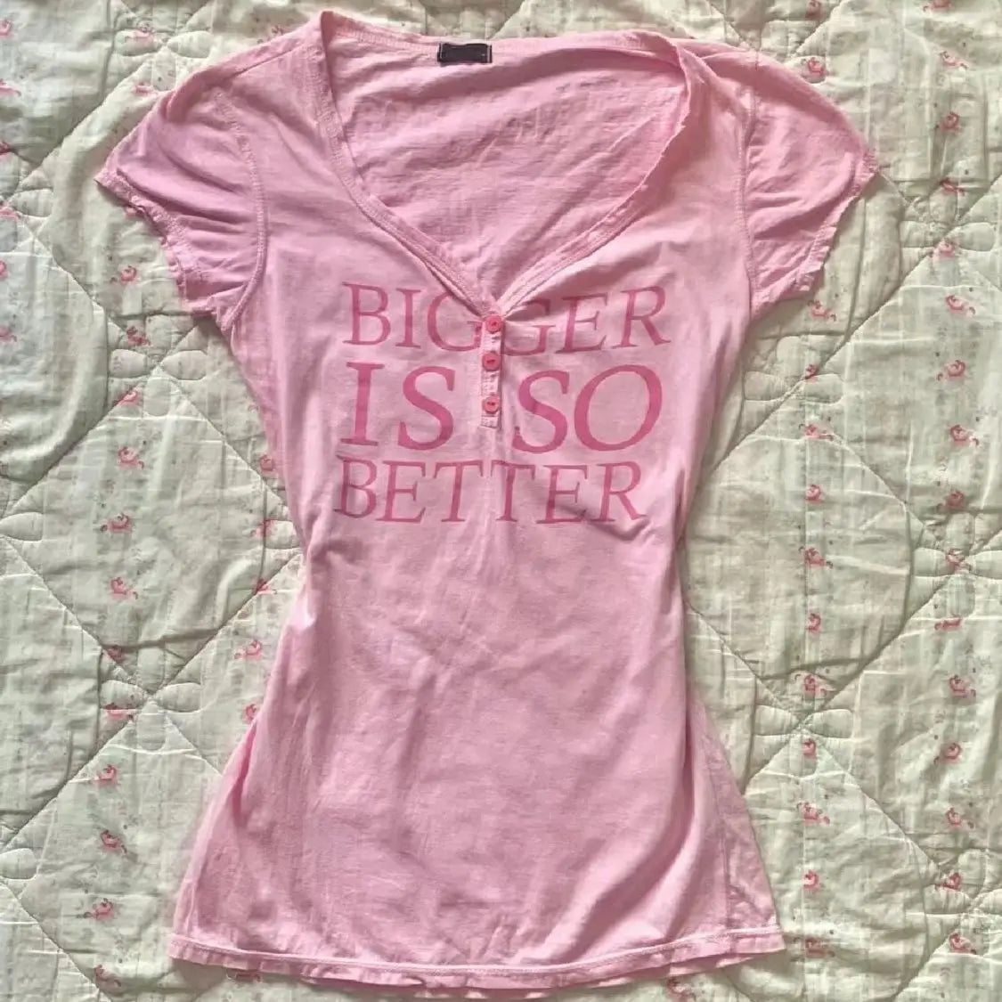 Kaki Tee – Pink Tops