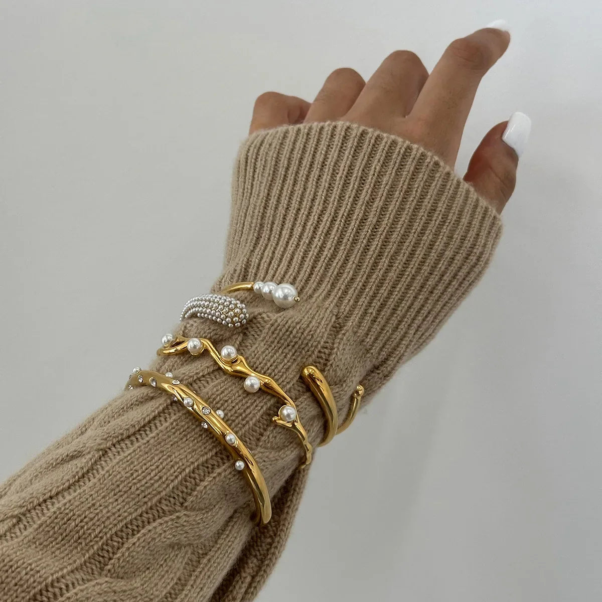 Alice Bangles – Bracelets
