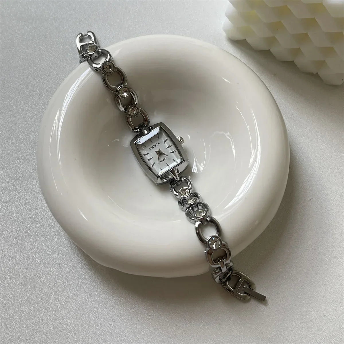 Quartz Diamond Wristwatch