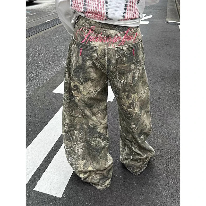 Low-Rise Camo Wide-Leg Jeans - Planet Missy