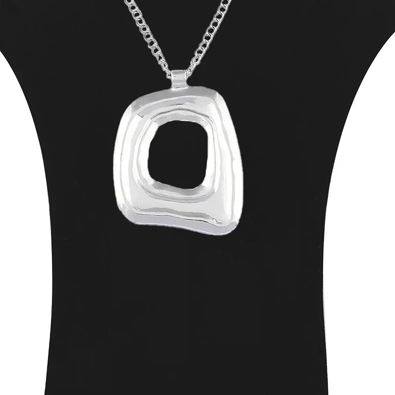 Ovia Necklace