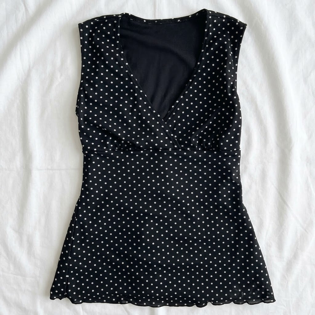 The Dottie Wrap Top – Dotted